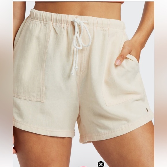 NWT Roxy Cream Sand And Sea Elastic Waist Shorts Women's Size XS - Picture 1 of 12